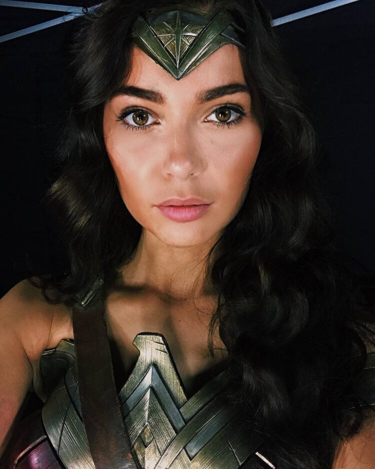 Caitlin Burles Gal Gadot Wonder Woman Justice League