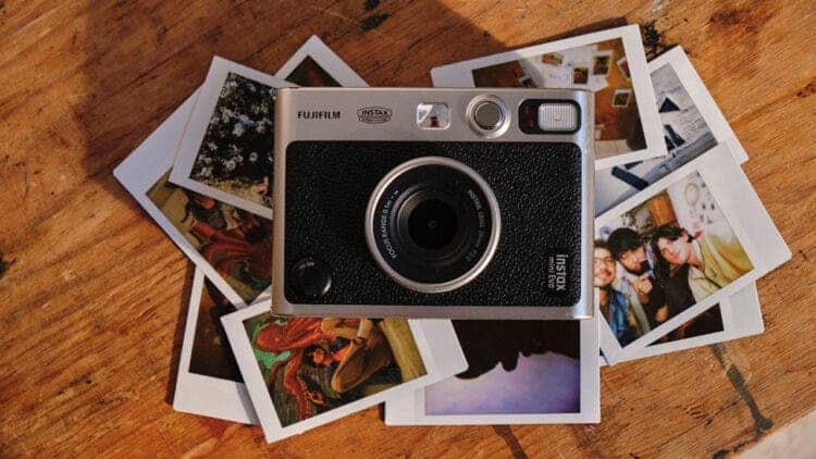 Fujifilm Instax Mini Evo Review