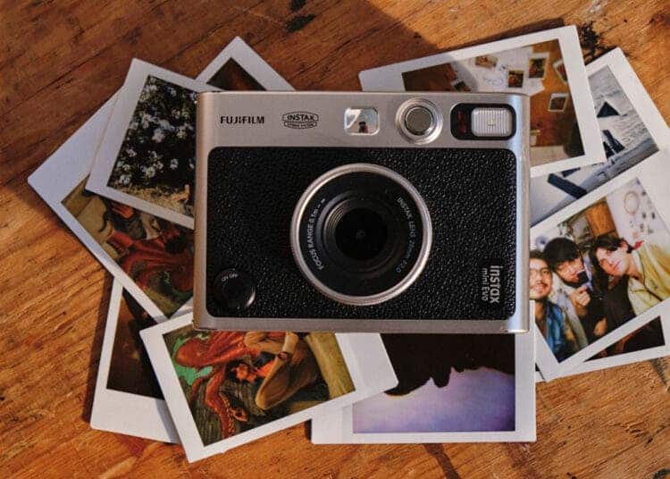 Fujifilm Instax Mini Evo Review – A Hybrid Evolution