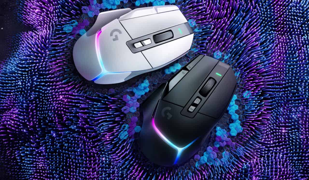 Logitech G502 HERO vs Logitech G502 X Side-by-Side Mouse Comparison 
