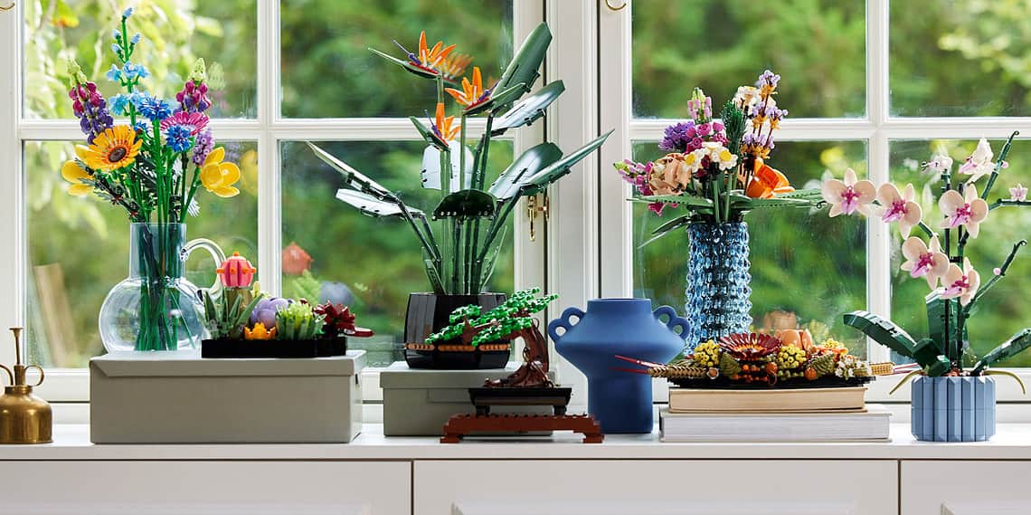 Decorate Your Home With The LEGO Botanical Collection - Fortress of ...