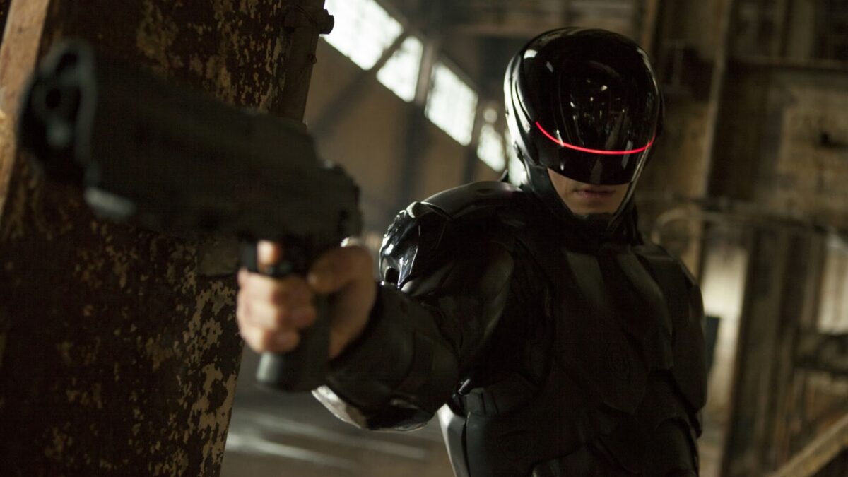 RoboCop 2014 Reboot New Black Suit