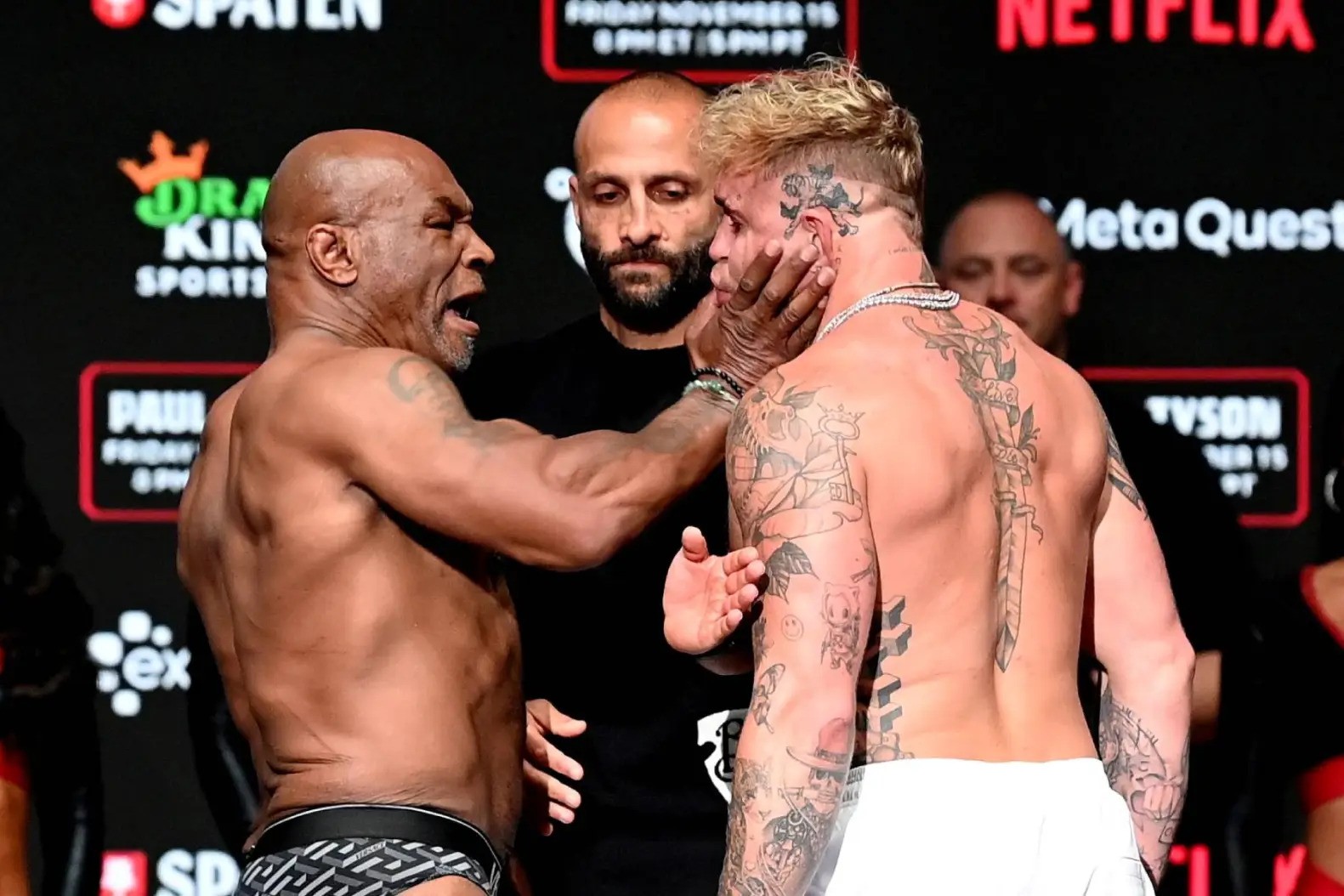 Mike Tyson Smacks Jake Paul Boxing Netflix